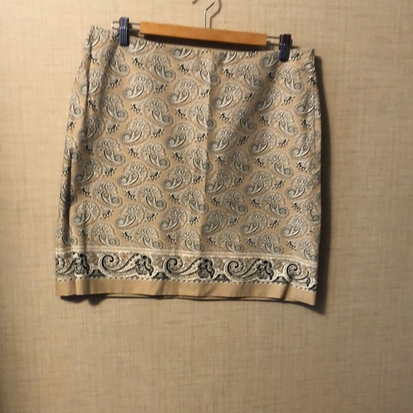 Petite Sophisticate Paisley Pencil Skirt in Cream and Black - Picture 1 of 6